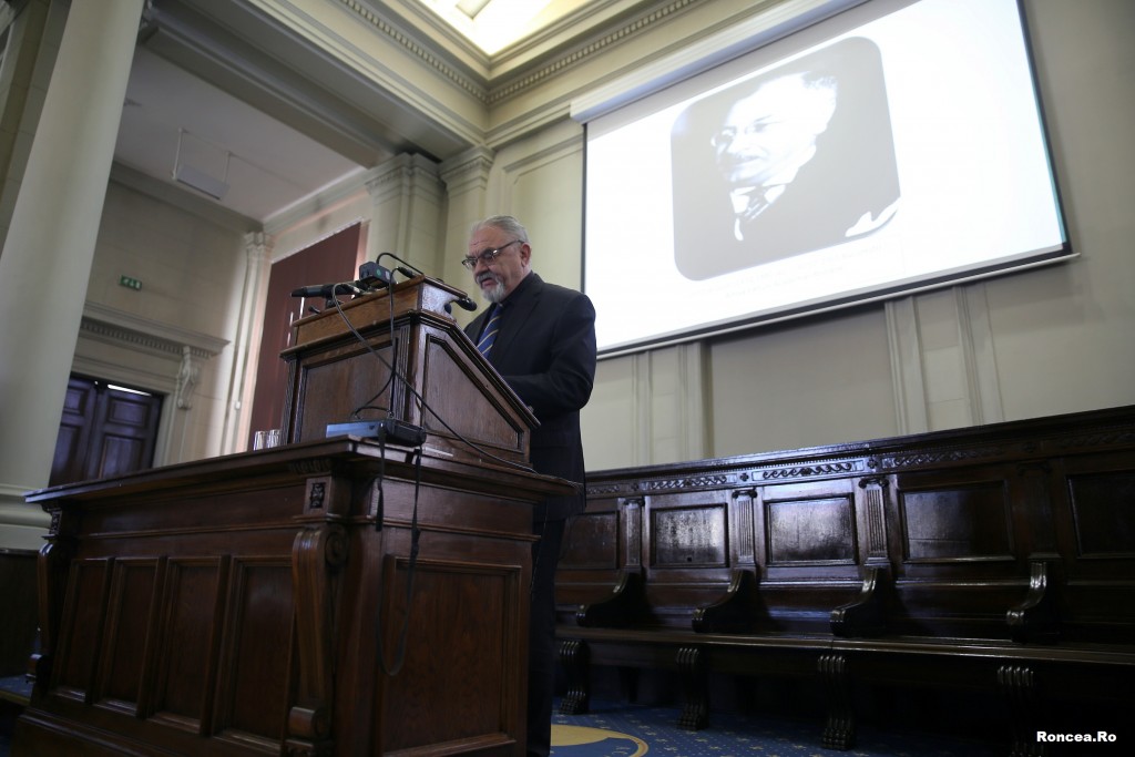 Prof Ilie Badescu la Academie - Dimitrie Gusti la 140 de ani - Foto Victor Roncea Blog
